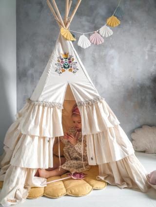 Teepee tent with frills "Folk"