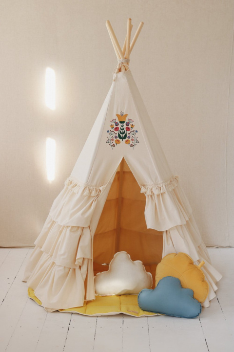 Teepee tent with frills "Folk"