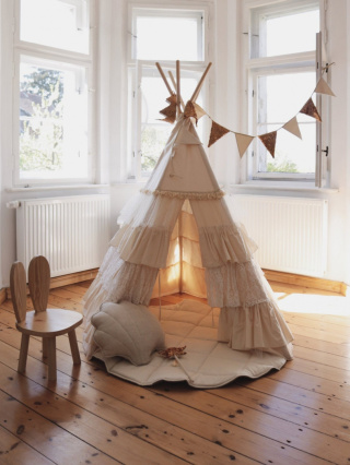 Teepee tent with frills "Shabby chic"