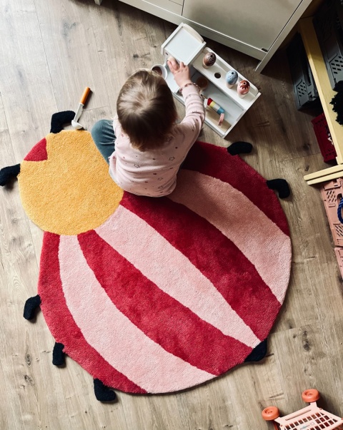 Helen beetle woolen rug 120 x 90 cm handtufted